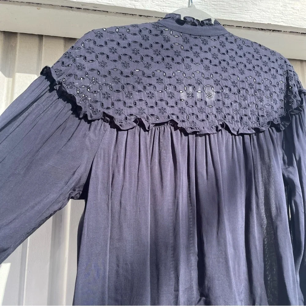 JOHNNY WAS navy blue eyelet lace ruffle‎ long puff sleeve blouse